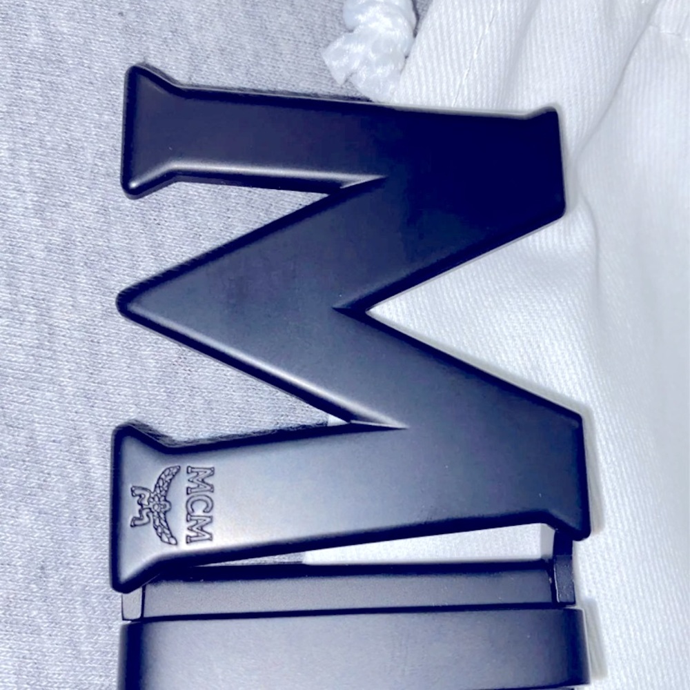 Men’s MCM belt